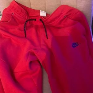 Nike tech fleece bottom